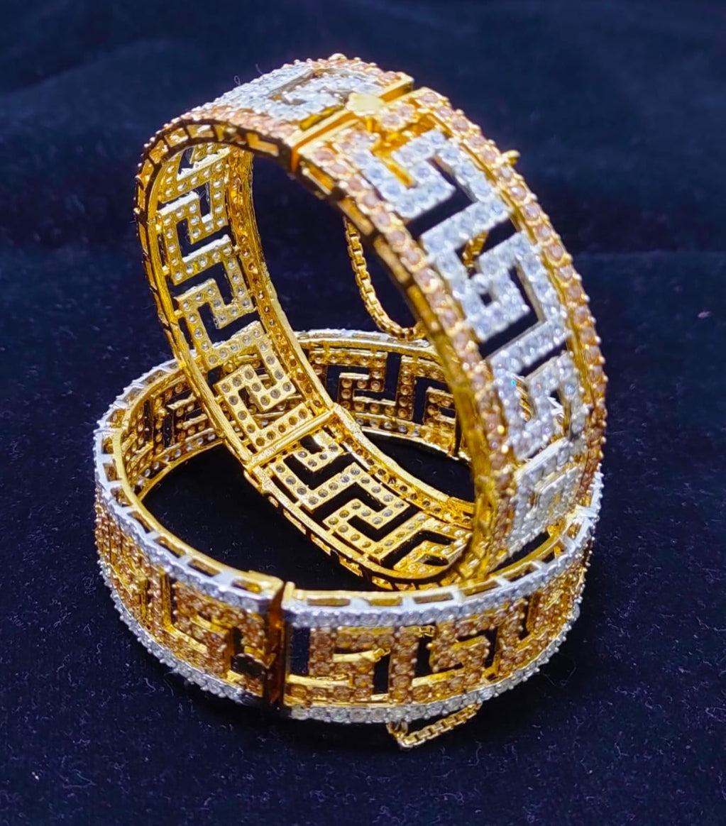 G Karra Pair in CZ Zircons