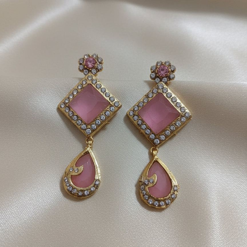 Crystal Pink Earstuds