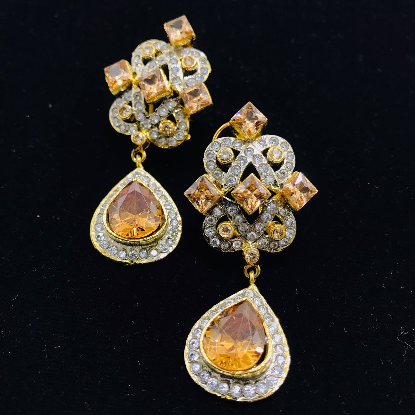 Ear Studs with Sparkling Zircons and Crystals