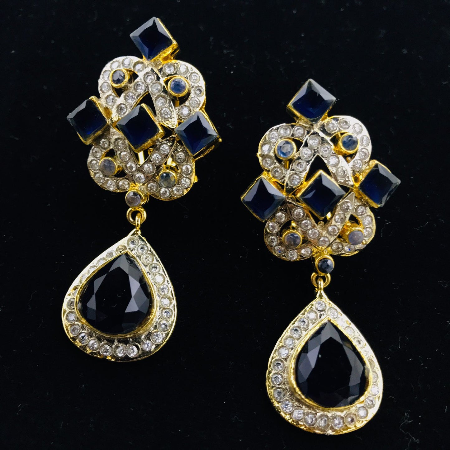 Ear Studs with Sparkling Zircons and Crystals