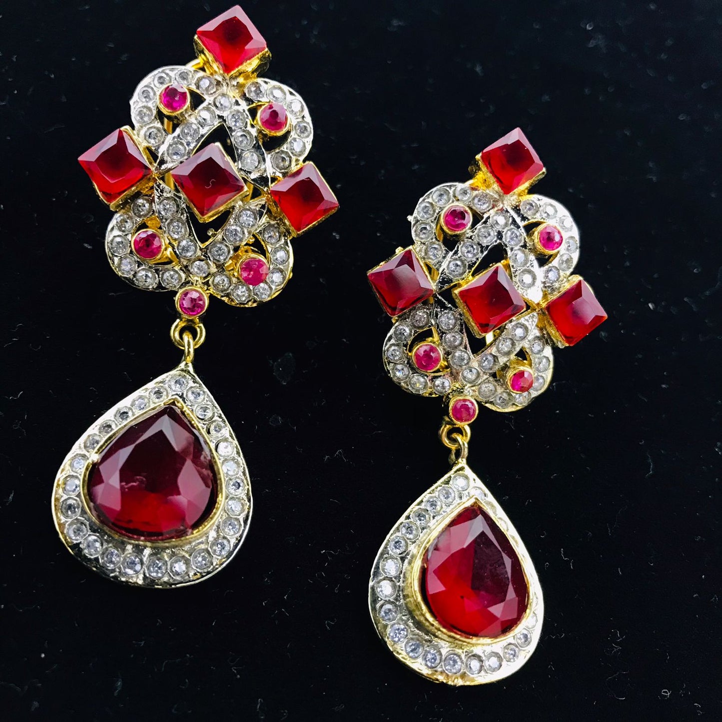 Ear Studs with Sparkling Zircons and Crystals