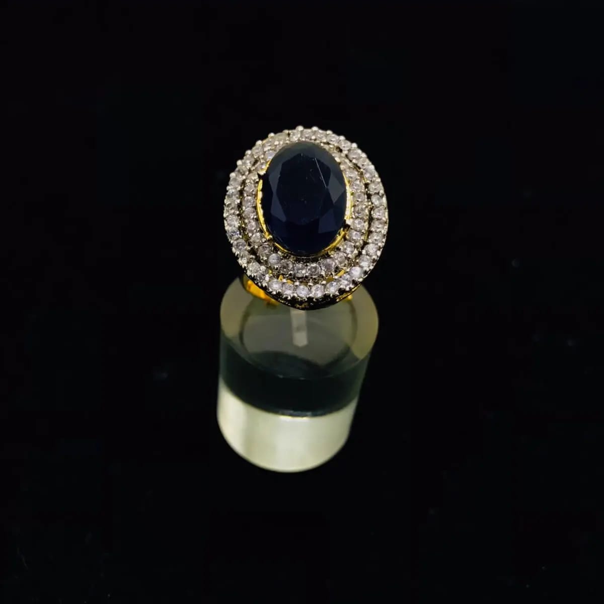 Rings with Crystals and CZ Zirons