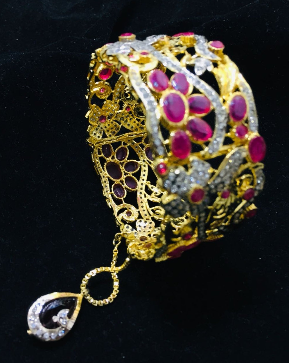 Karra with Crystals and Zircons