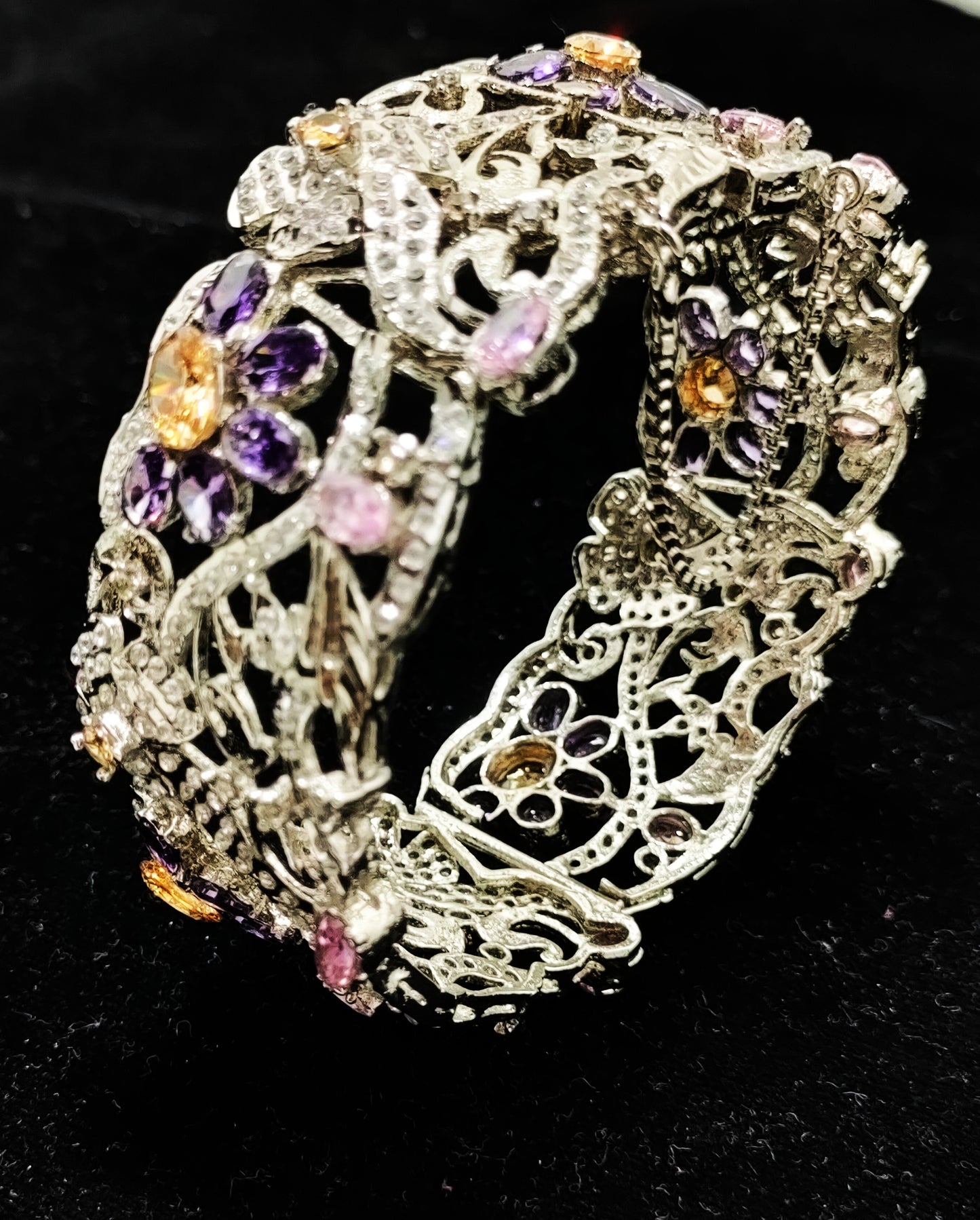 Kangan Karra Jarao stones crystals